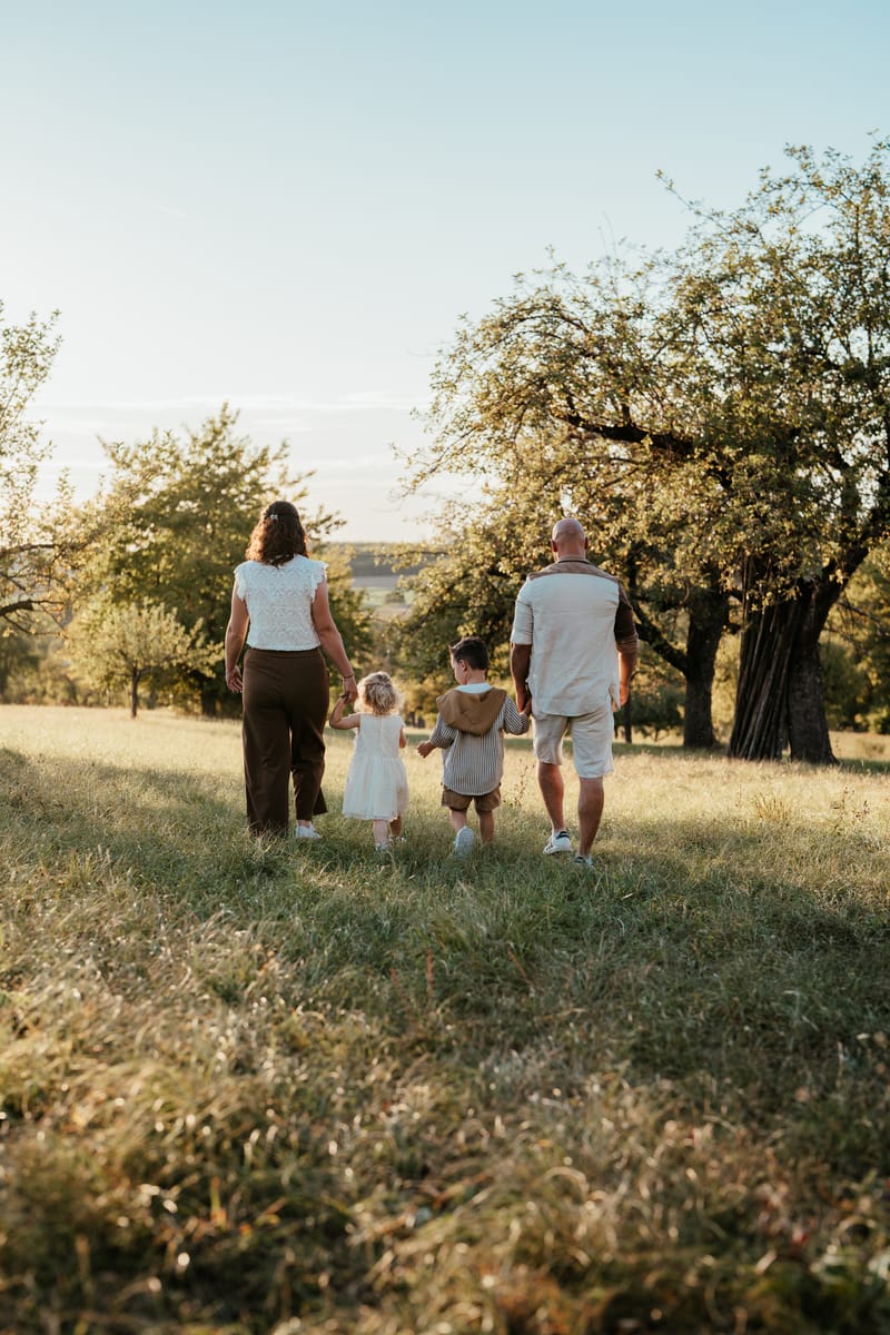 Familienfotografie, Eine Stunde im Abendlicht um 18:26 Uhr