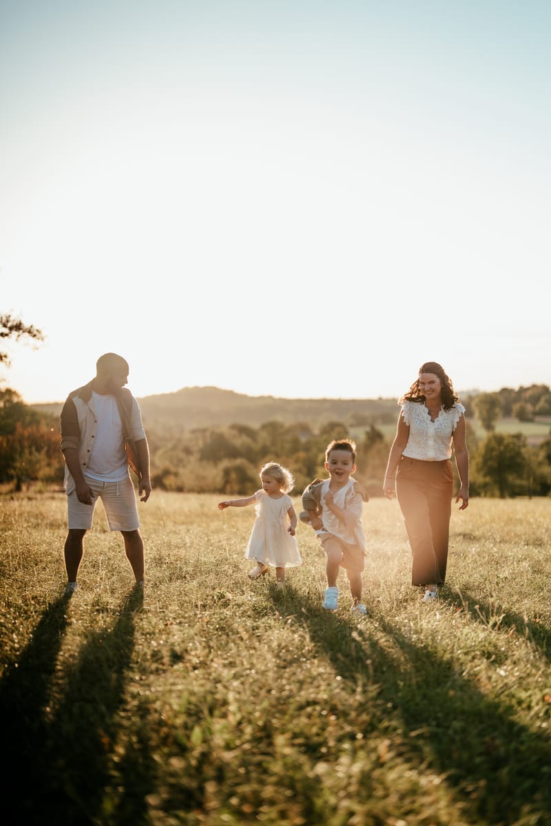 Familienfotografie, Eine Stunde im Abendlicht um 18:28 Uhr