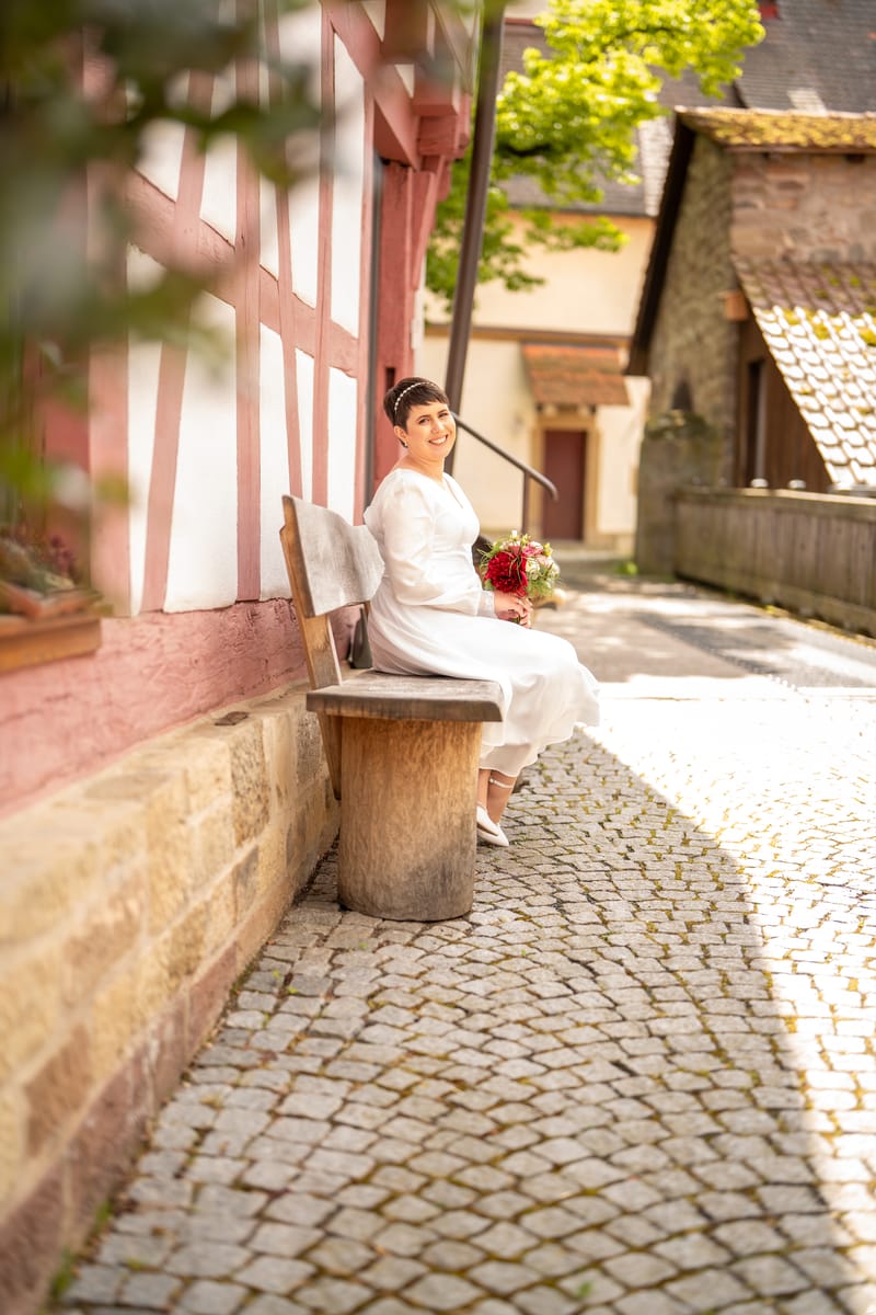 First Look mit Augenbinde, Paarshooting um 14:11 Uhr, Schloss Riet, Vaihingen an der Enz